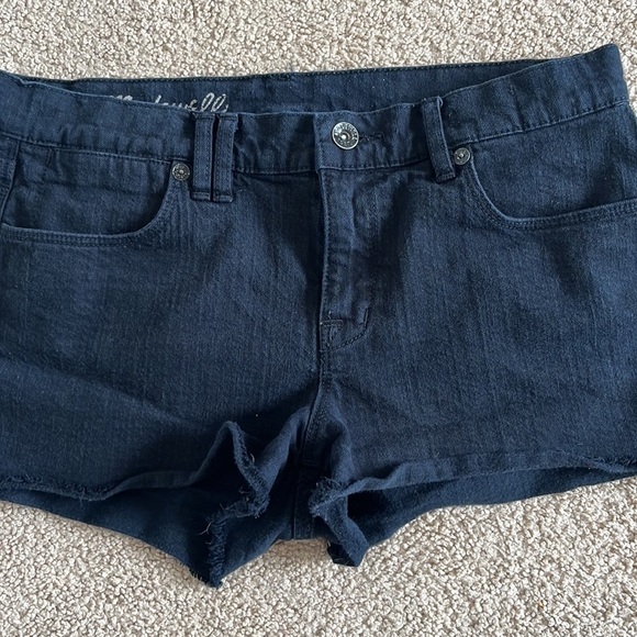 Madewell Mid Rise Cut Off Black Denim Shorts - Picture 2 of 7